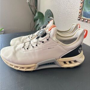Ecco Men's Cream and Black Sneakers